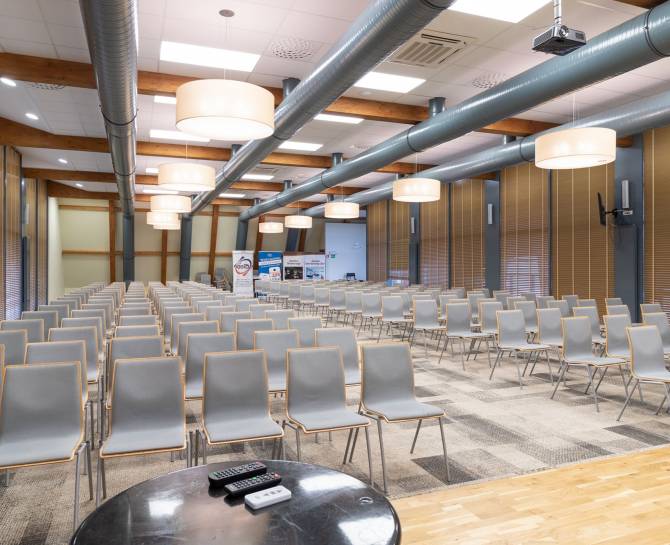 Sale szkoleniowe nad morzem